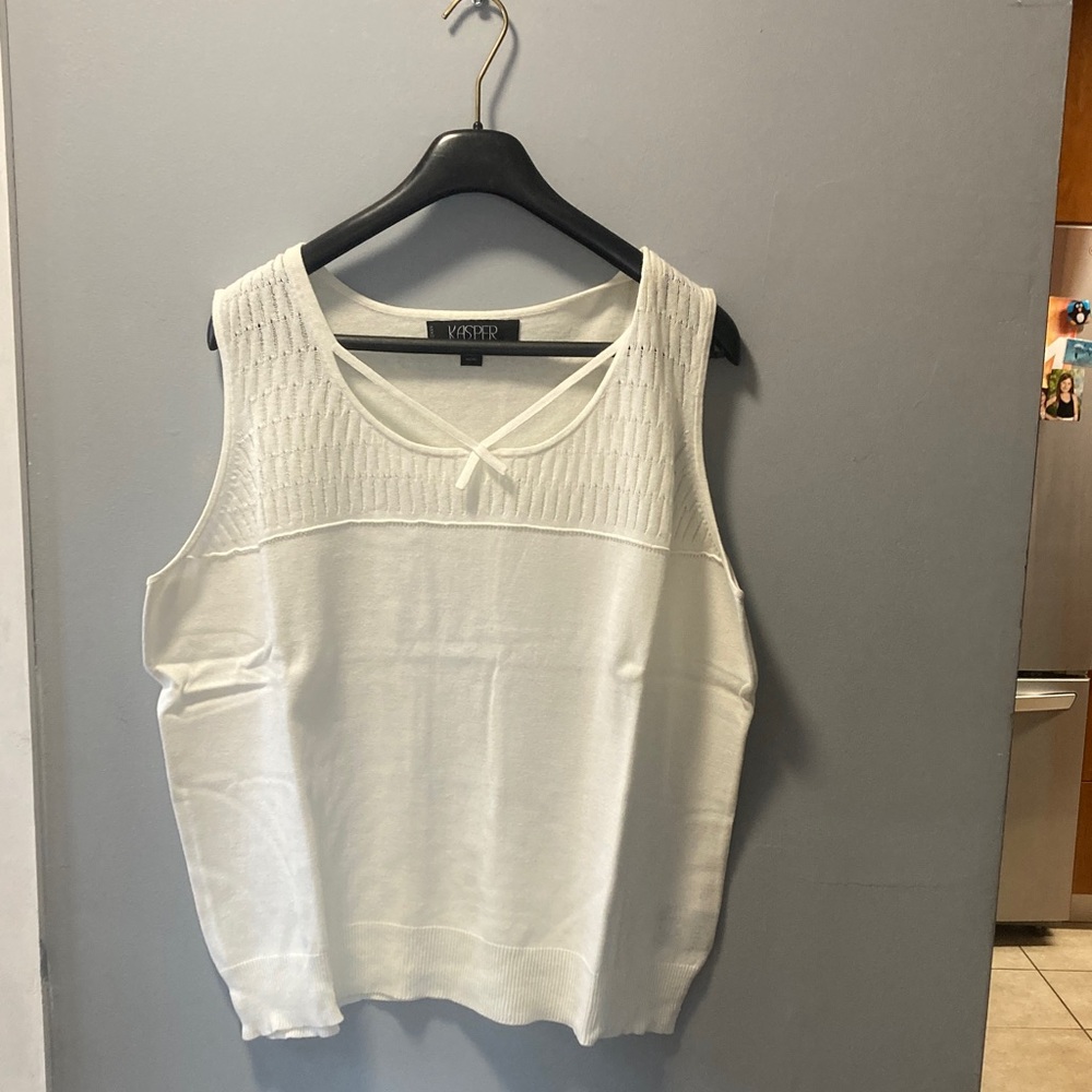 #34 Kasper White Knit Sleeveless Tank with Textured Yoke